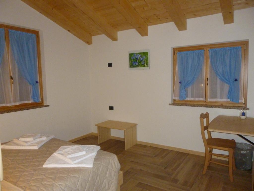 Agriturismo Fattoria Dalcastagne Torcegno Ruang foto